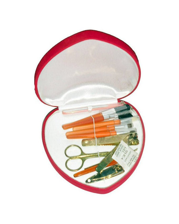 Manicure Kit Heart Shape – PrettyTouch Nail Care Set - Sallys Home