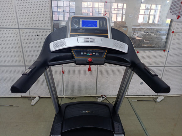 Elite 101 Athlete Commercial AC Treadmill IFx