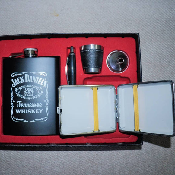 Stainless Steel Liquor Whiskey Flask With Cig Holder And Stylish Gift Box