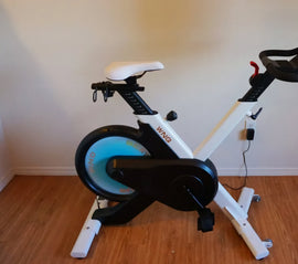 WNQ VENUS B6 Fashion Spin Bike - 0